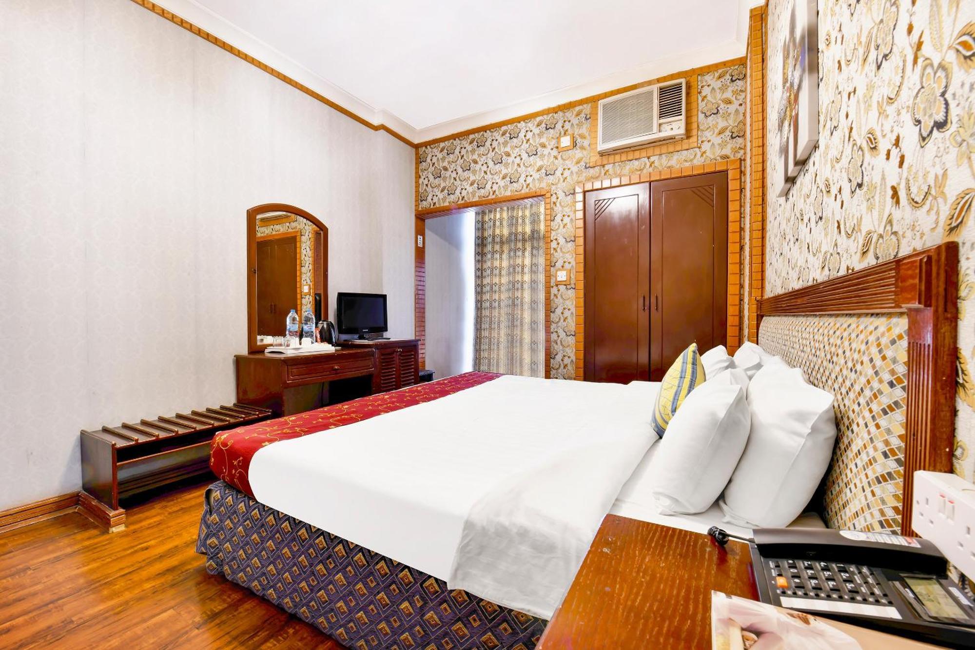 Capital O 125 Moon Plaza Hotel Al-Manamah Bagian luar foto