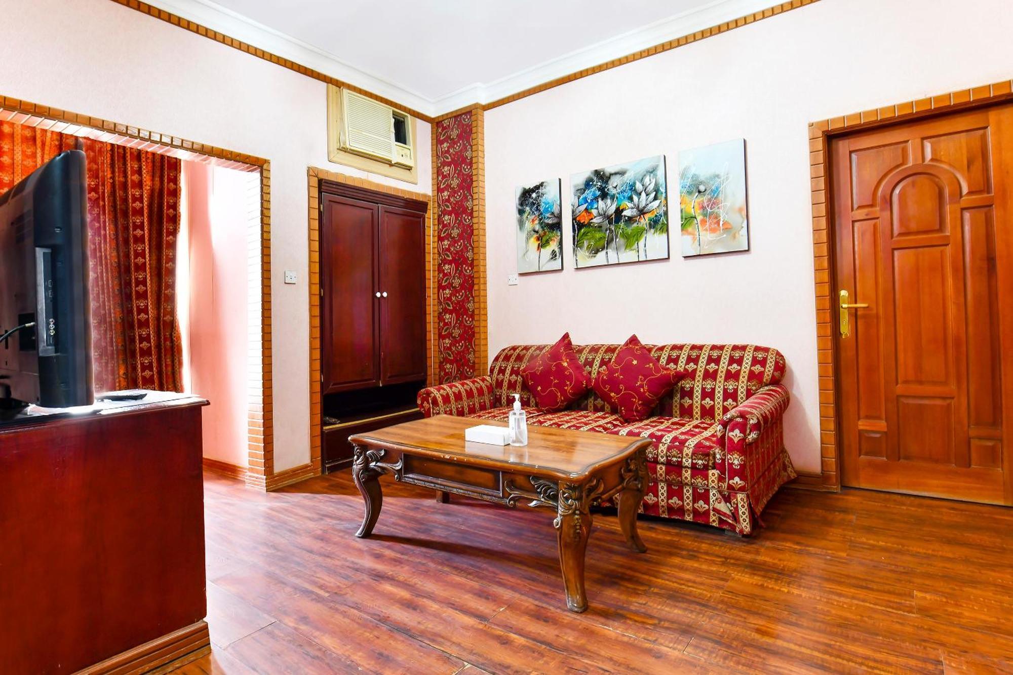 Capital O 125 Moon Plaza Hotel Al-Manamah Bagian luar foto